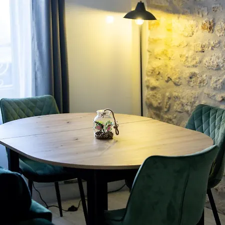 شقة Le Lucien Eco-appart'hotel - - Centre - Wifi - Parking Prive - Classe 4 Etoiles *