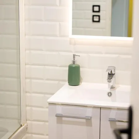 Le Lucien Eco-appart'hotel - - Centre - Wifi - Parking Prive - Classe 4 Etoiles * أنغوليم