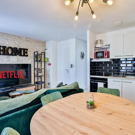 شقة Le Lucien Eco-appart'hotel - - Centre - Wifi - Parking Prive - Classe 4 Etoiles *