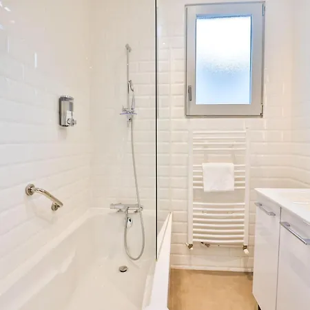Le Lucien Eco-appart'hotel - - Centre - Wifi - Parking Prive - Classe 4 Etoiles Apartament Angoulême