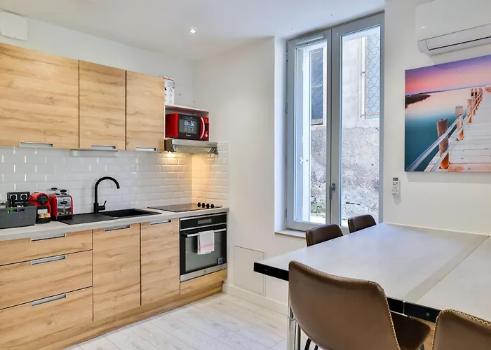 Le Lucien Eco-appart'hôtel - - Centre - Wifi - Parking Privé - Classé 4 étoiles * Angoulême