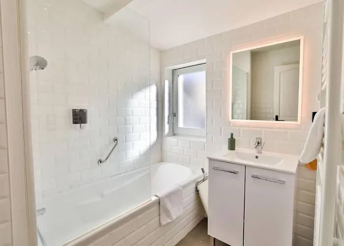 Le Lucien Eco-appart'hôtel - - Centre - Wifi - Parking Privé - Classé 4 étoiles Appartement *