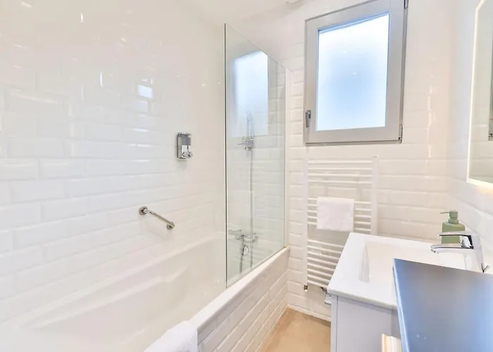 Le Lucien Eco-appart'hôtel - - Centre - Wifi - Parking Privé - Classé 4 étoiles * Angoulême