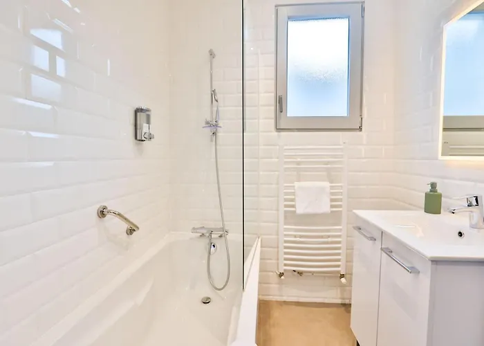 Le Lucien Eco-appart'hôtel - - Centre - Wifi - Parking Privé - Classé 4 étoiles Appartement Angoulême